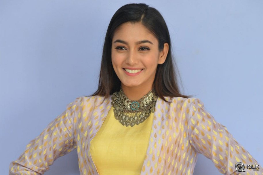 Sana-Maqbool-At-Mama-O-Chandamama-Movie-Press-Meet